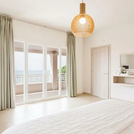 Cosambeli Landhuis Paramonas (Corfu)