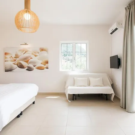 Cosambeli Country house *